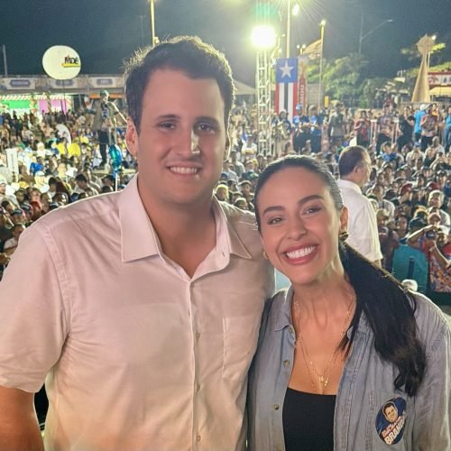 Daniella reúne uma das maiores caravanas da convenção que oficializou Orleans Brandão e Edivaldo Holanda Júnior