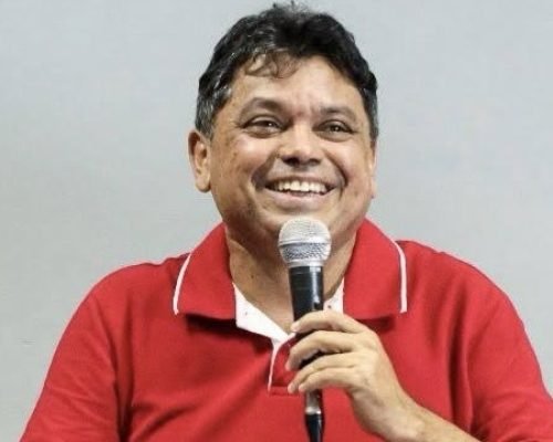 Entre sermões e contracheques: o teatro de Márcio Jerry